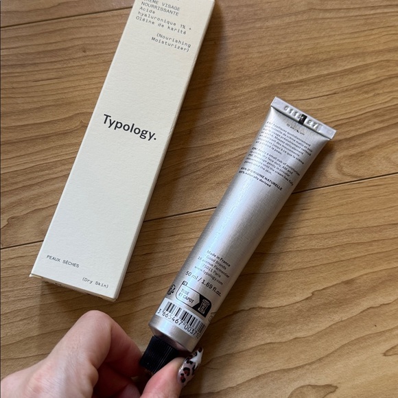 Typology L42 Moisturizer - Picture 3 of 3